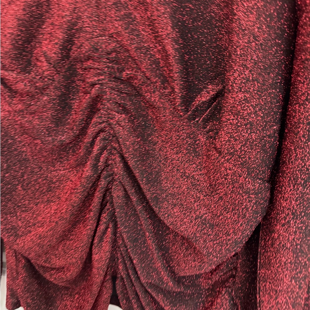 REDUCED🎈NWT Size Large Madison & Hudson Elegant Burgundy V-Neck Top - Picture 5 of 10